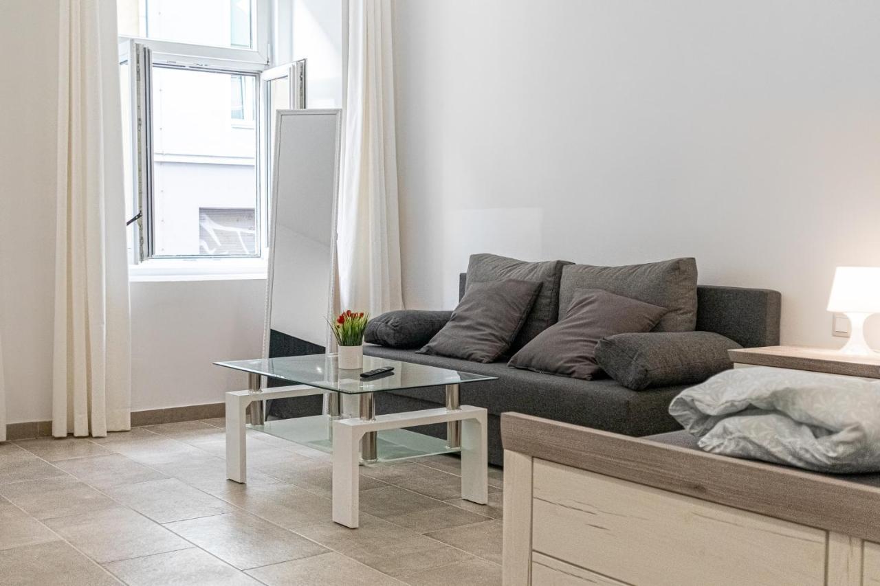 9 Min From City Center - Beautiful Studio Near U1 Reumannplatz Vienna Luaran gambar