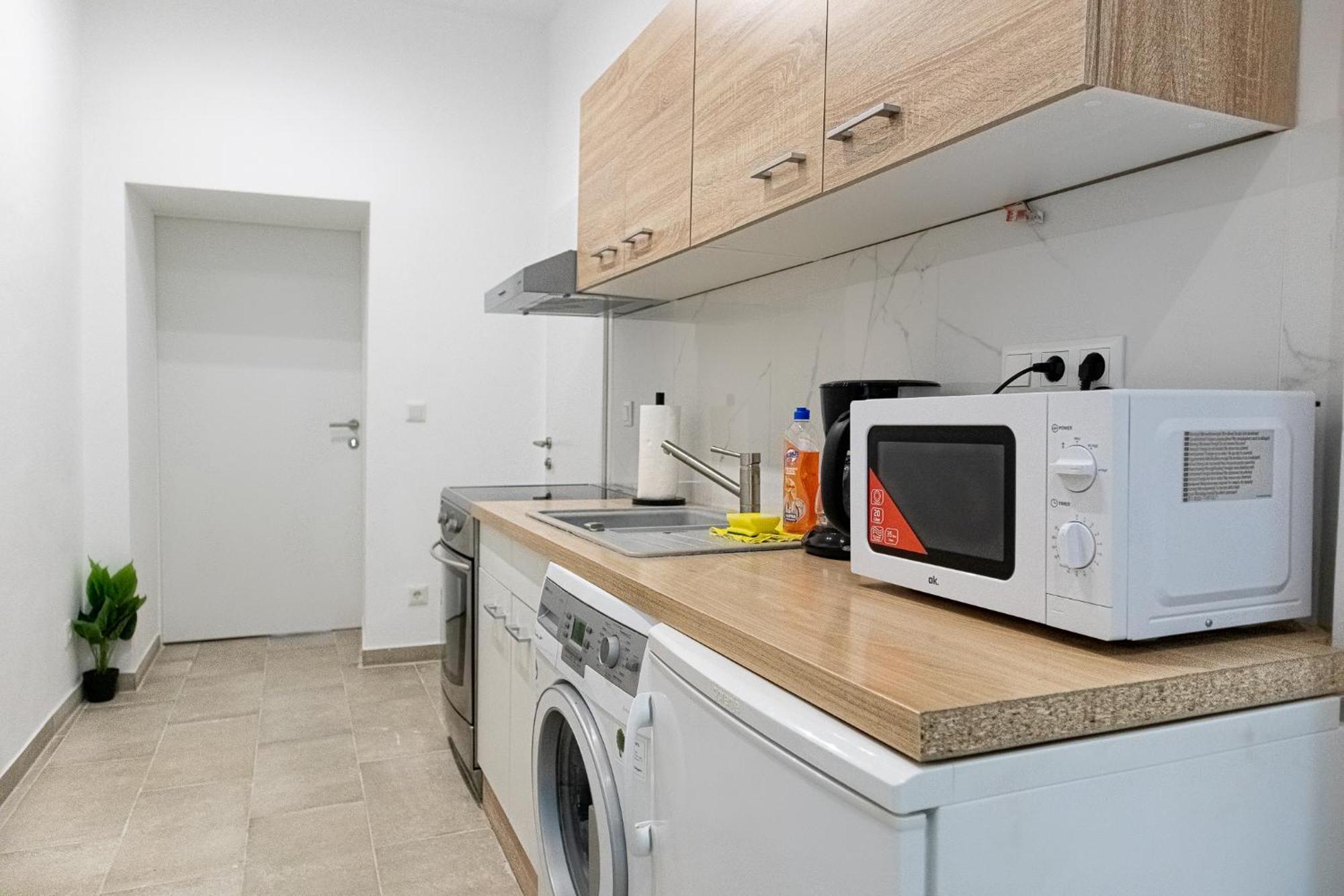 9 Min From City Center - Beautiful Studio Near U1 Reumannplatz Vienna Luaran gambar
